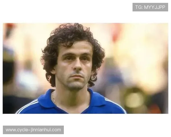 脾气温和的足球球星们：那些以冷静与睿智著称的传奇人物